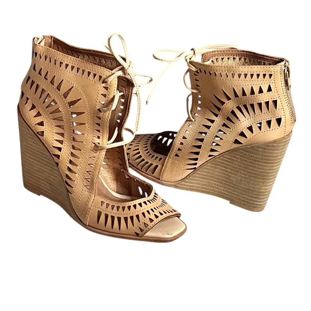 NEW Jeffrey Campbell Rodillo Cutout Hi Wedge Peep Sandals Nude Size 8.5 - Picture 2 of 7